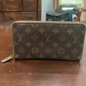 Authentic Louis Vuitton Large Wallet
